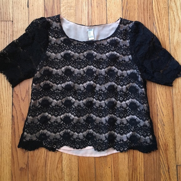 Lace top - Picture 2 of 3