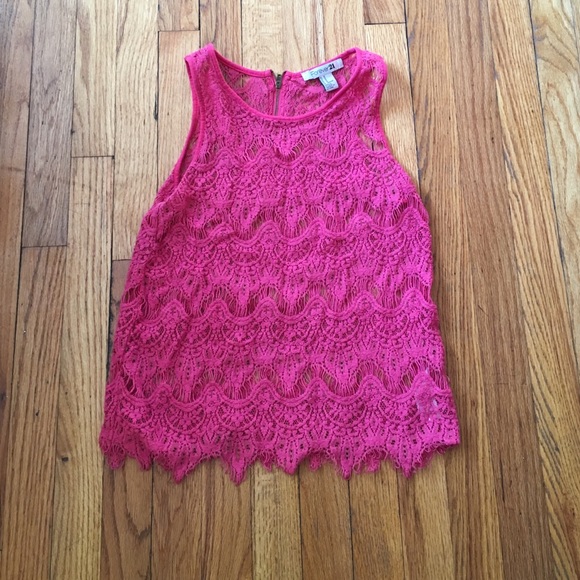 Pink lace tank!