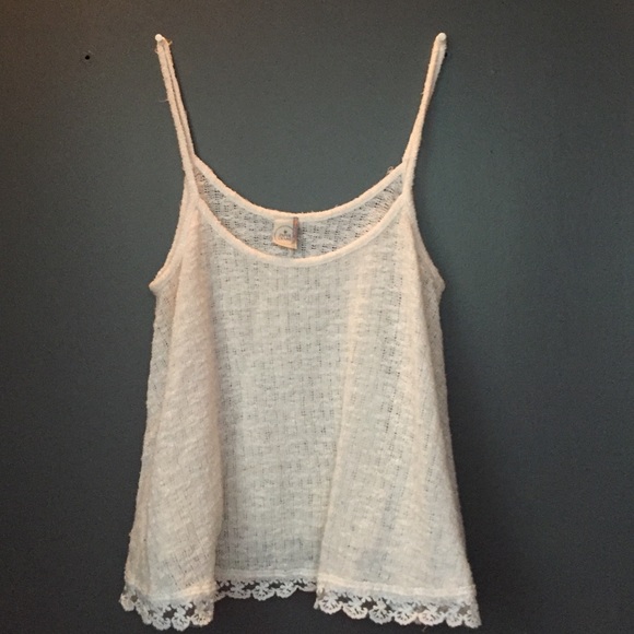 Creme Lace Crop Top