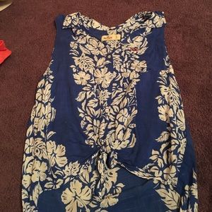 Wicked cute Hawaiian tank top