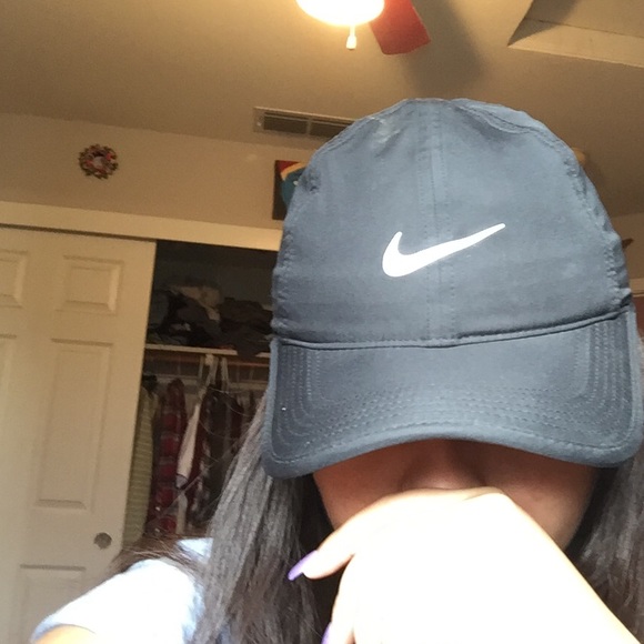 Nike Accessories - Nike dri fit hat