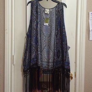 SLEEVELESS CARDIGAN. NEVER WORN.