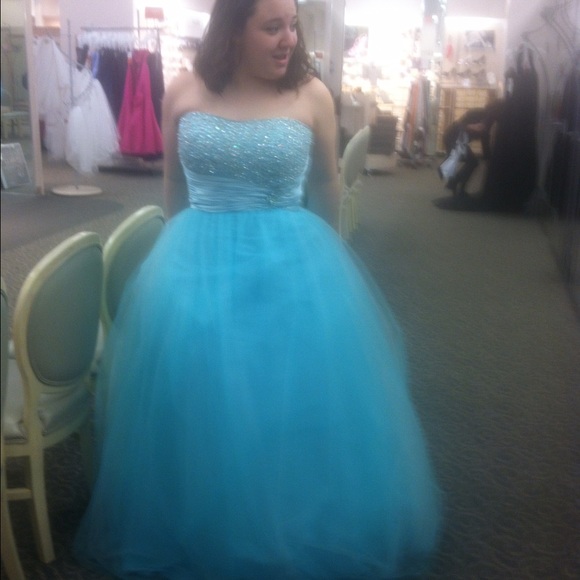Dresses & Skirts - Fairytale Princess Prom Dress