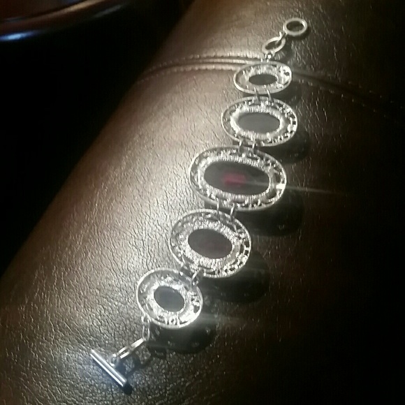 Bracelet - Picture 3 of 4