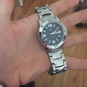 Tommy Hilfiger  watch good condition come with box
