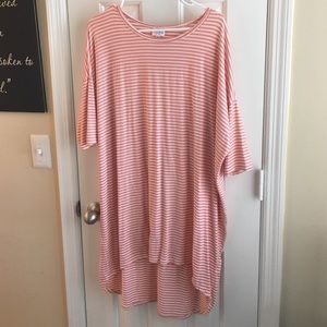 Brand New LuLaRoe Irma tunic
