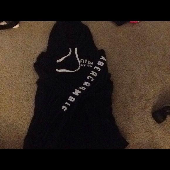 Sweatshirt. Medium. Selling for $10 obo.