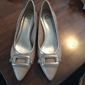 Anne Klein mini heel