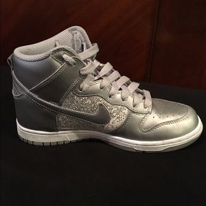 Nike Silver Dunks