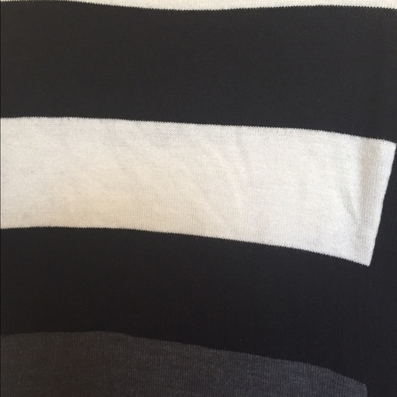 Sandra Darren Sweater Dress Size M - Picture 2 of 4