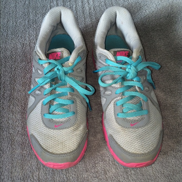 Nike Revolution 2