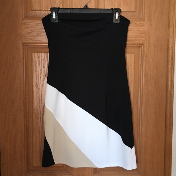Express Dress - Picture 2 of 8