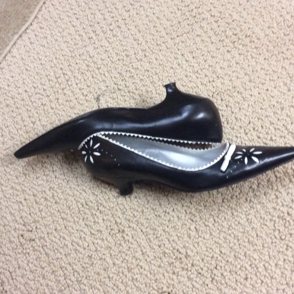 Black n white shoes can't wait for spring! - Picture 2 of 2