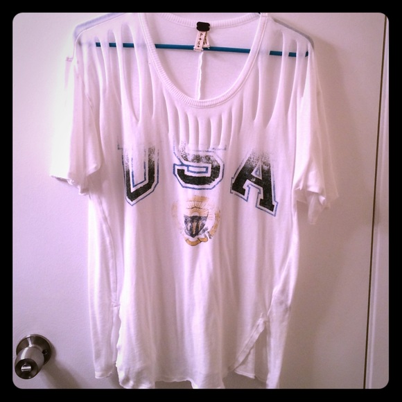 USA Free People t-shirt