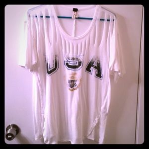 USA Free People t-shirt