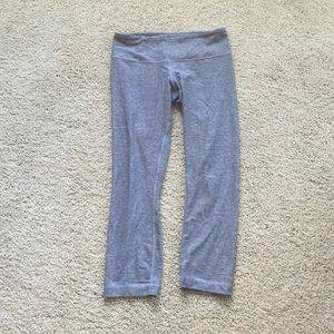 Lulu yoga pants