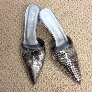 Eye catching slips on