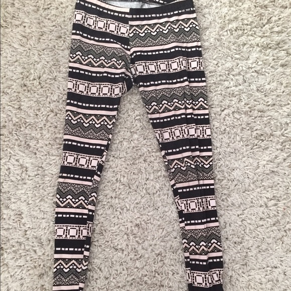 Charlotte russe tribal leggings - Picture 1 of 1