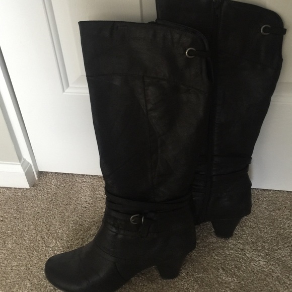 Black Boots