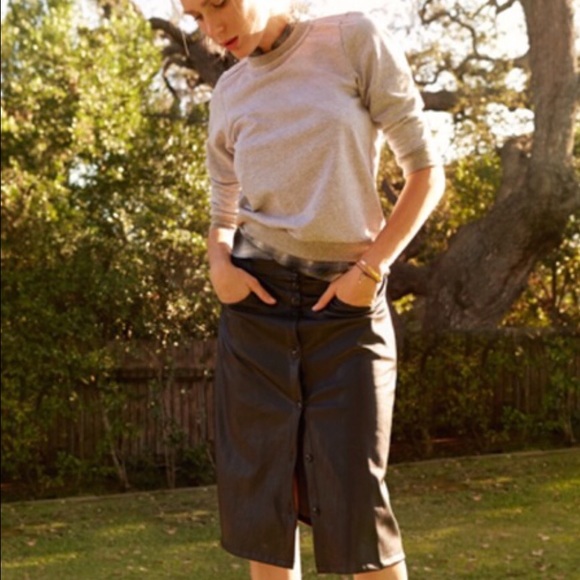 ♦️SALE!  Streep Vegan Leather Skirt, NWT - Picture 3 of 5