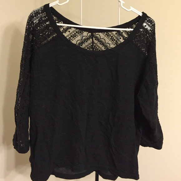 American Eagle Black Embroidered Sweater