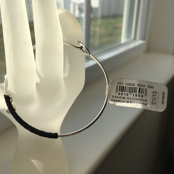Express Bracelet - Picture 2 of 3