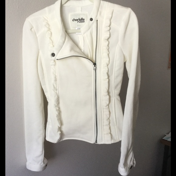 White lightweight asymmetrical jacket.