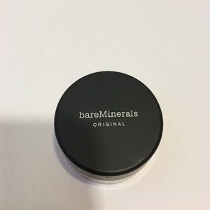 BareMinerals original powder foundation.