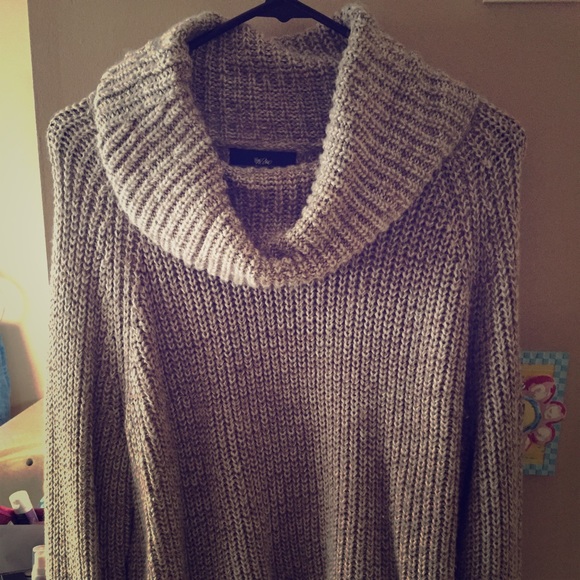 Marbled tan cowl neck sweater