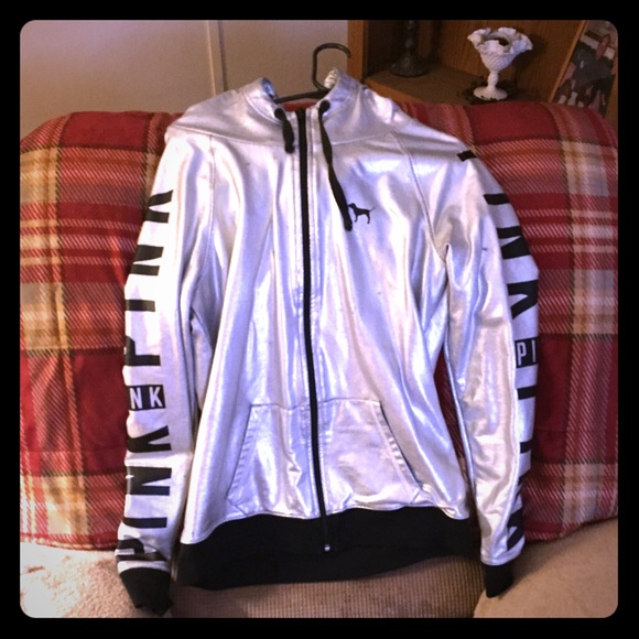 VS METALLIC SILVER ZIP UP 💕💖