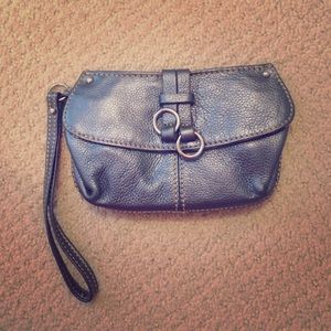 🎉 Metallic Wristlet