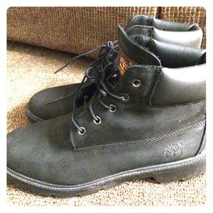 Waterproof timberlands all black
