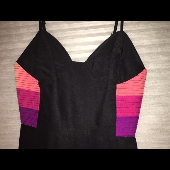 💥SOLD💥 Sassy LBD - Picture 2 of 4