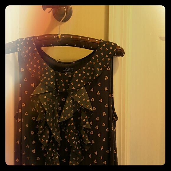 Ann Taylor loft sleeveless top