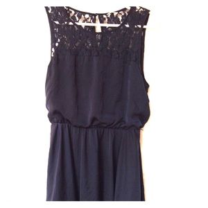 Blue dress with lace neck-lining - size medium