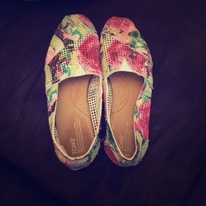 Toms Floral Shoes