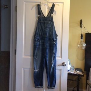 Hollister Overalls in medium wash