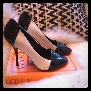 Gucci peep toe heels