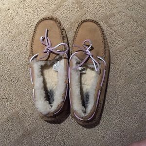 chestnut brown ugg slippers
