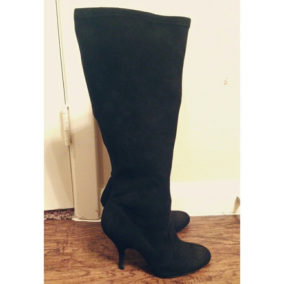 Tall suede BCBG boots