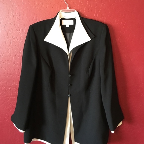 Size 22 Sag Harbor suit