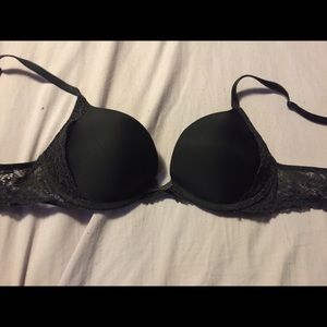 black VS bra