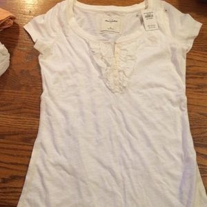 NWT White Abercrombie & Fitch tee