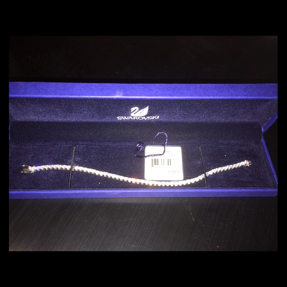 Tennis Bracelet.  DIVORCE SALE. Best offer.