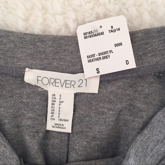 SOLD gray skater skirt - Picture 3 of 3