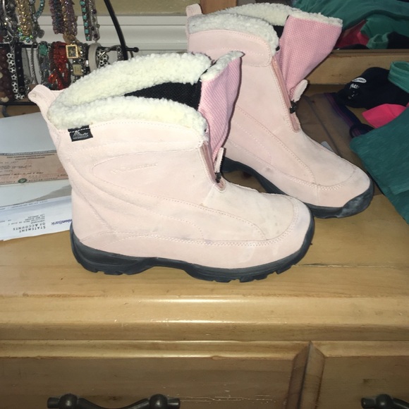 Used pink Columbia snow boots