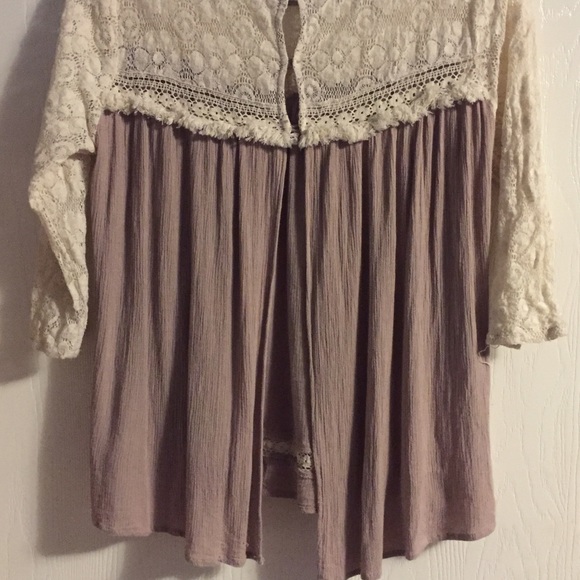 lovely lace shirt - Picture 3 of 4