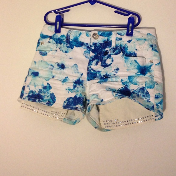 Justice blue floral shorts - Picture 1 of 1