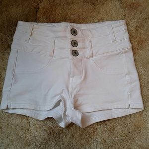 White Hi-Waist Strech Shorts