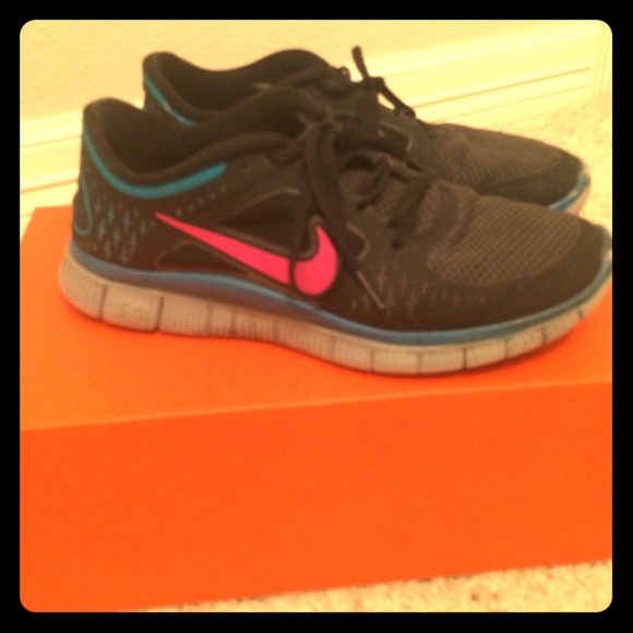 Women's Nike free run 3 size 9